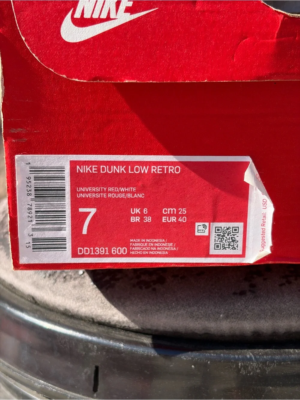 Nike Kids Red and White Low-Top Sneakers
